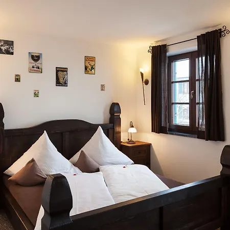 Homestay Vitusfort *