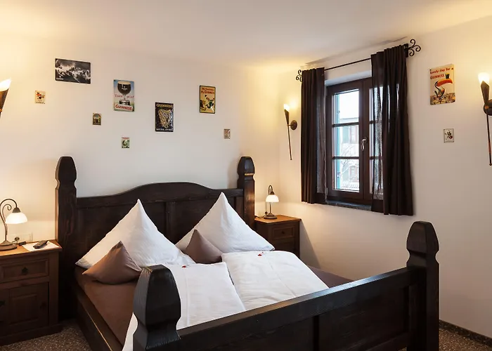 Homestay Vitusfort *