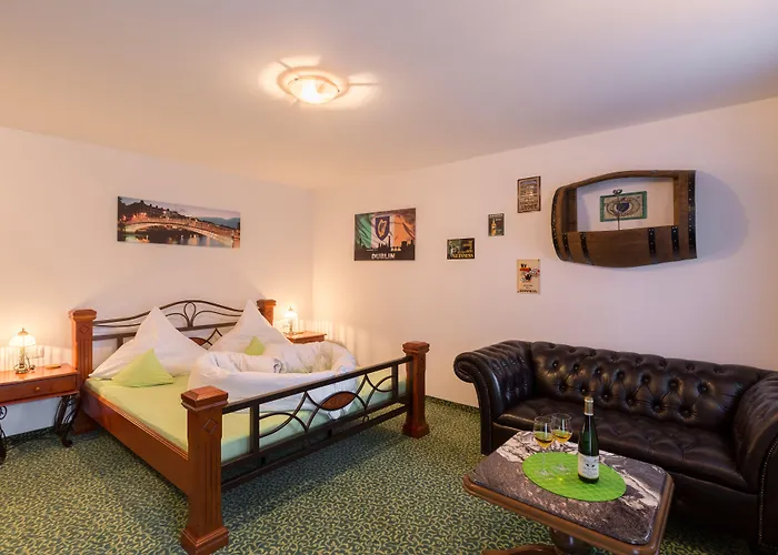 Vitusfort Homestay *